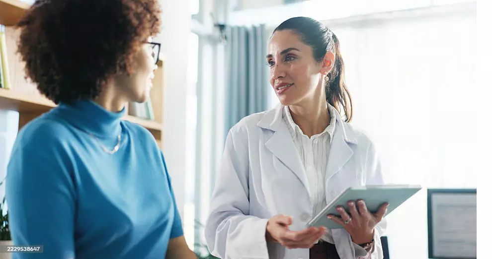doctor patient discussion